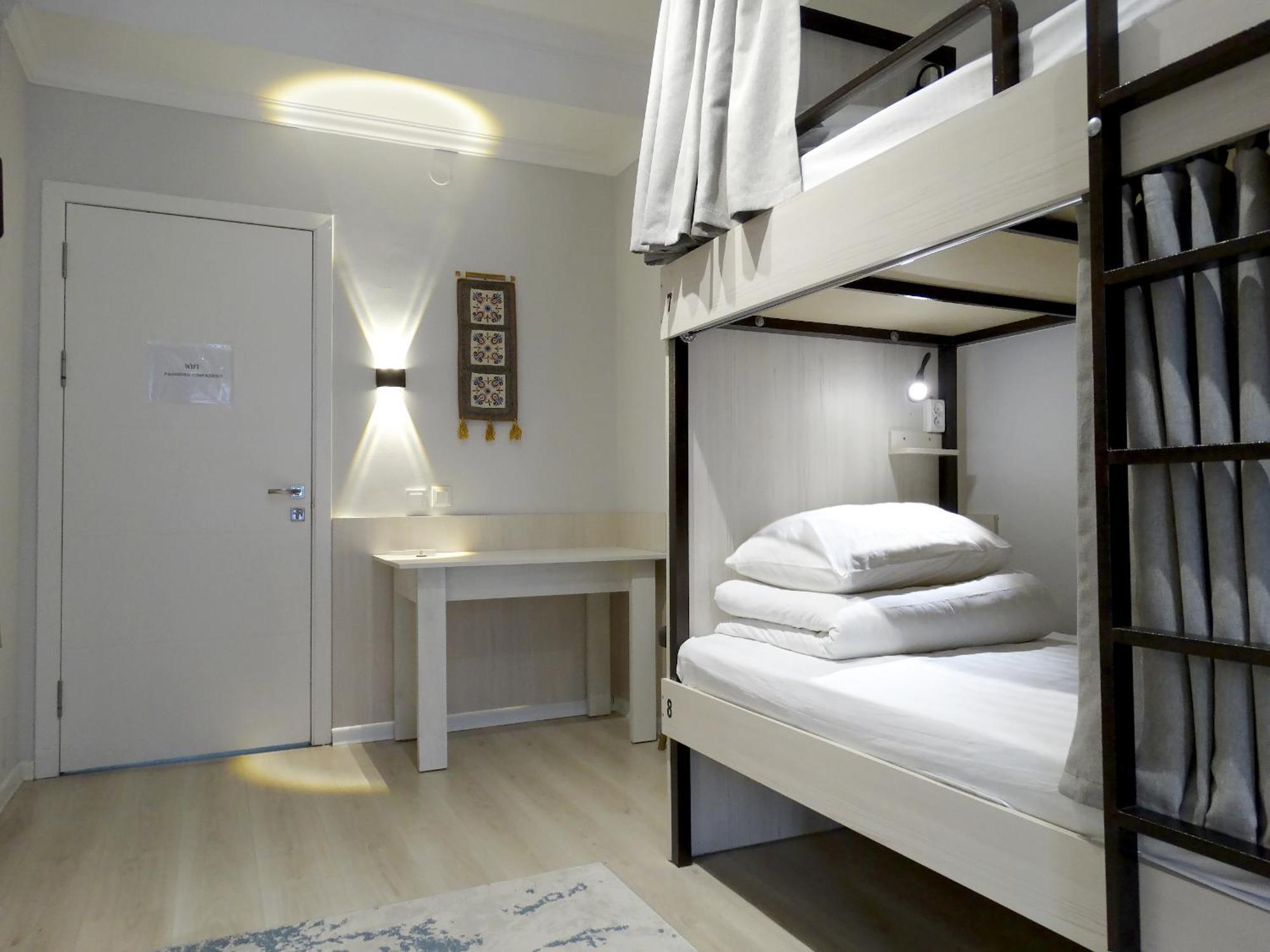 Compass Hostel Bishkek Luaran gambar