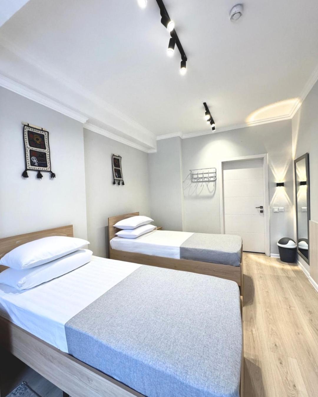 Compass Hostel Bishkek Luaran gambar