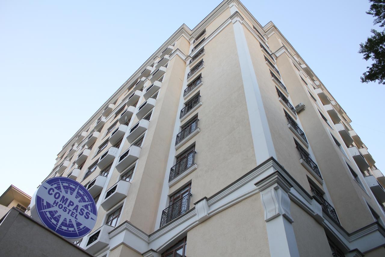 Compass Hostel Bishkek Luaran gambar
