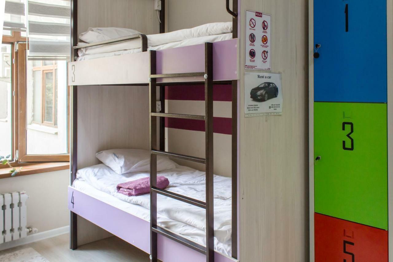 Compass Hostel Bishkek Luaran gambar