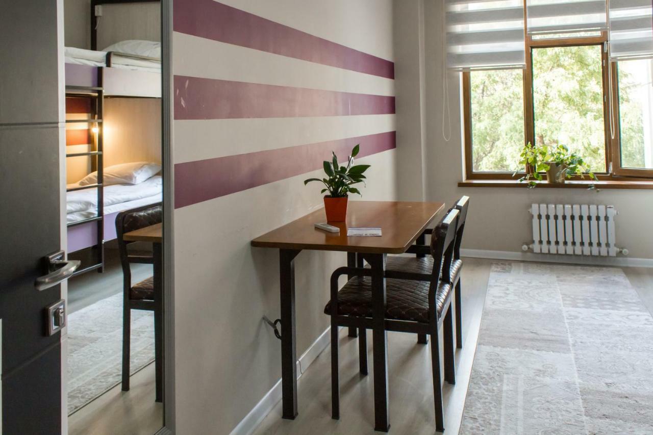 Compass Hostel Bishkek Luaran gambar